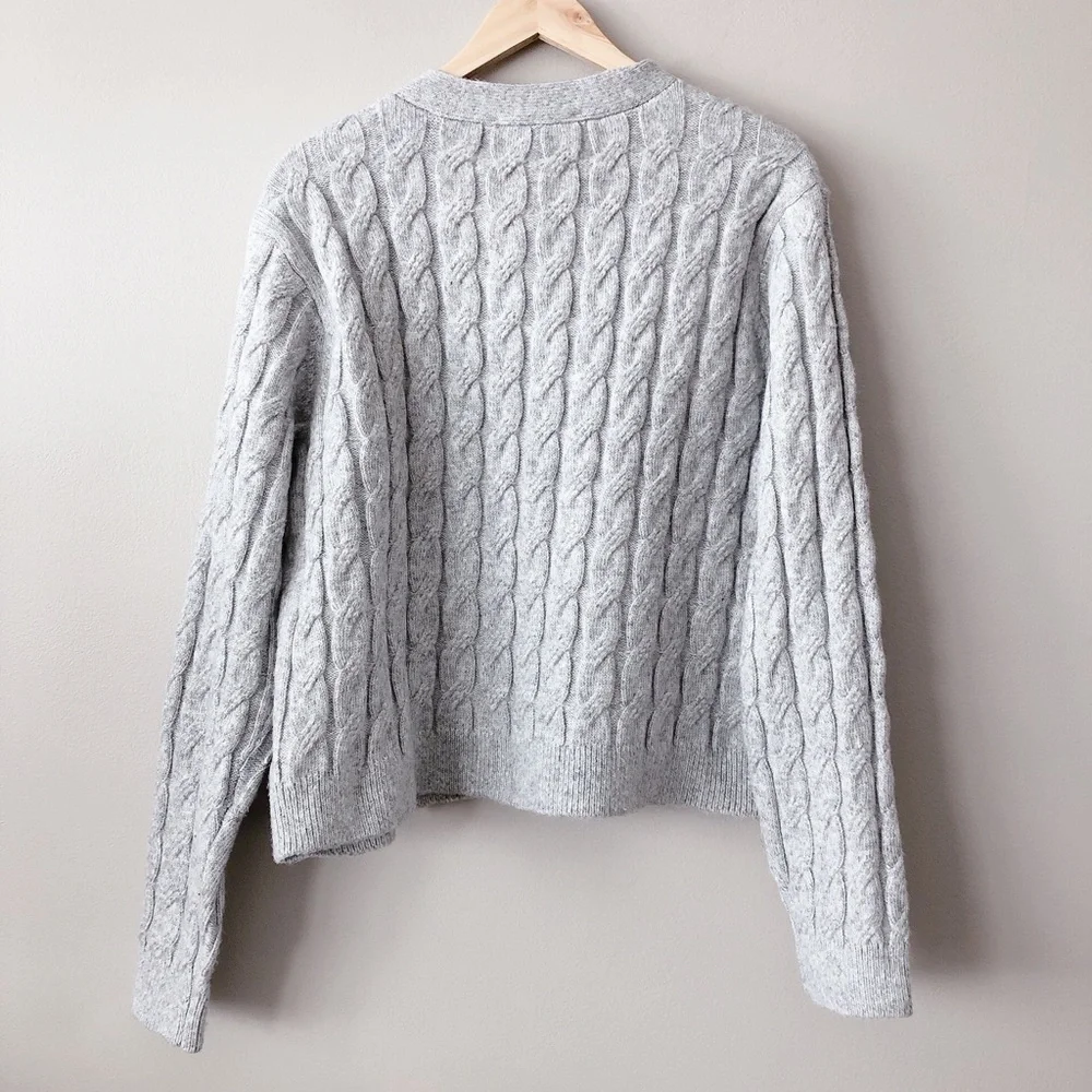 ❗SOLD ❗ Michael Kors Grey cardigan LG cable knit women's sweater - Picture 2 of 14